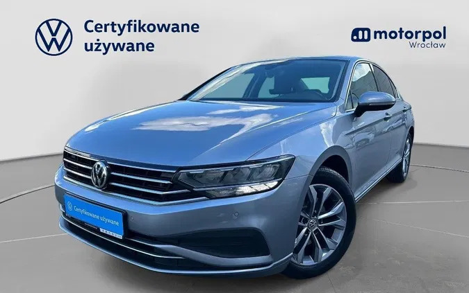 volkswagen sępólno krajeńskie Volkswagen Passat cena 94900 przebieg: 91357, rok produkcji 2019 z Sępólno Krajeńskie